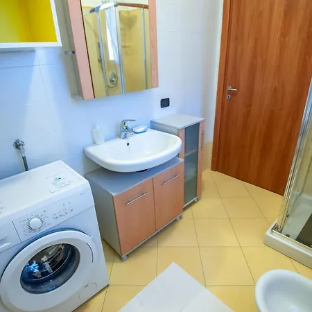 Monica Casa Guest house
