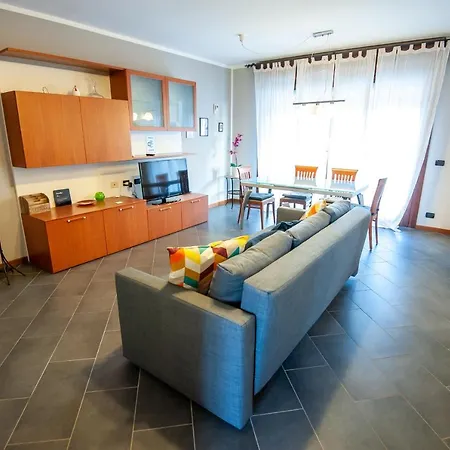 Monica Casa