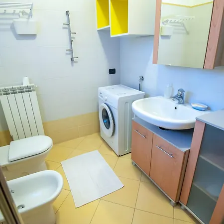 Monica Casa Busto Arsizio